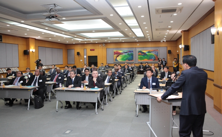 주한외교사절 기계연 연구현장 방문